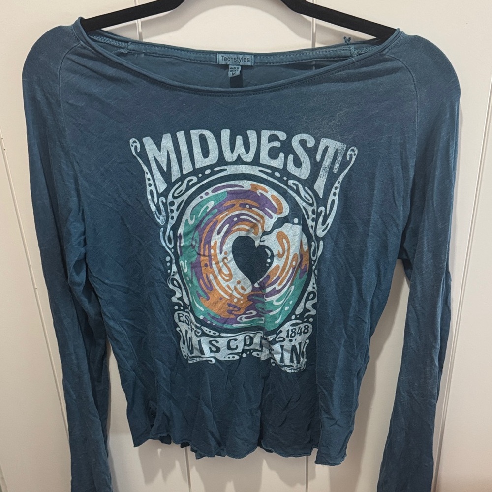 Techstyles Midwest Wisconsin Graphic Long Sleeve Top